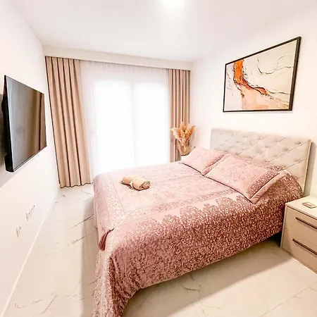 Villa Luxury Lea With Swimming Pool, Sauna & Jacuzzi